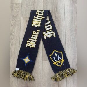 LA Galaxy Black and Yellow Scarf ⭐️✨